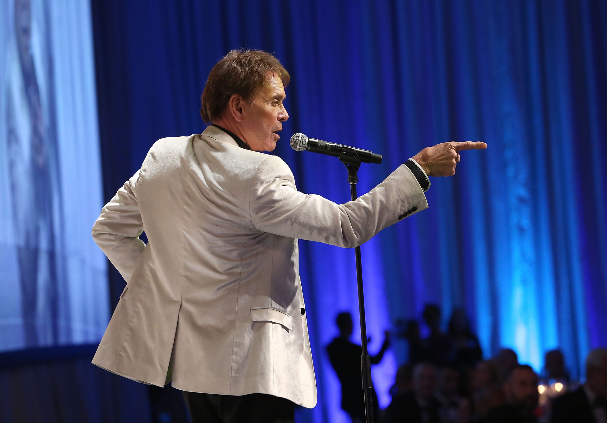 Prostata-Krebs: Cliff Richard macht Diagnose öffentlich und ruft zur Vorsorge auf