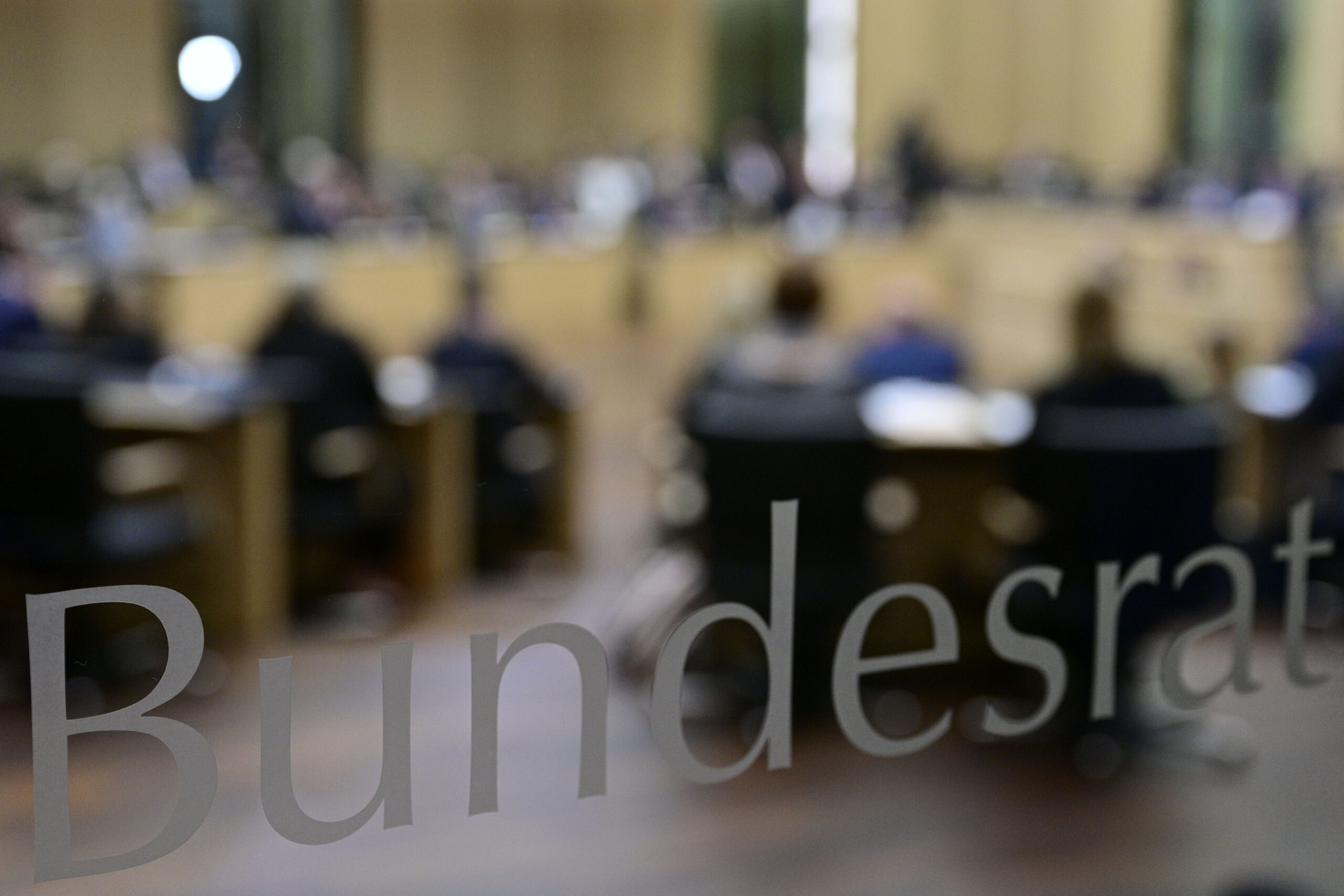 Bundesrat befasst sich mit neuer Grundsicherung und Spritpreis-Gesetz