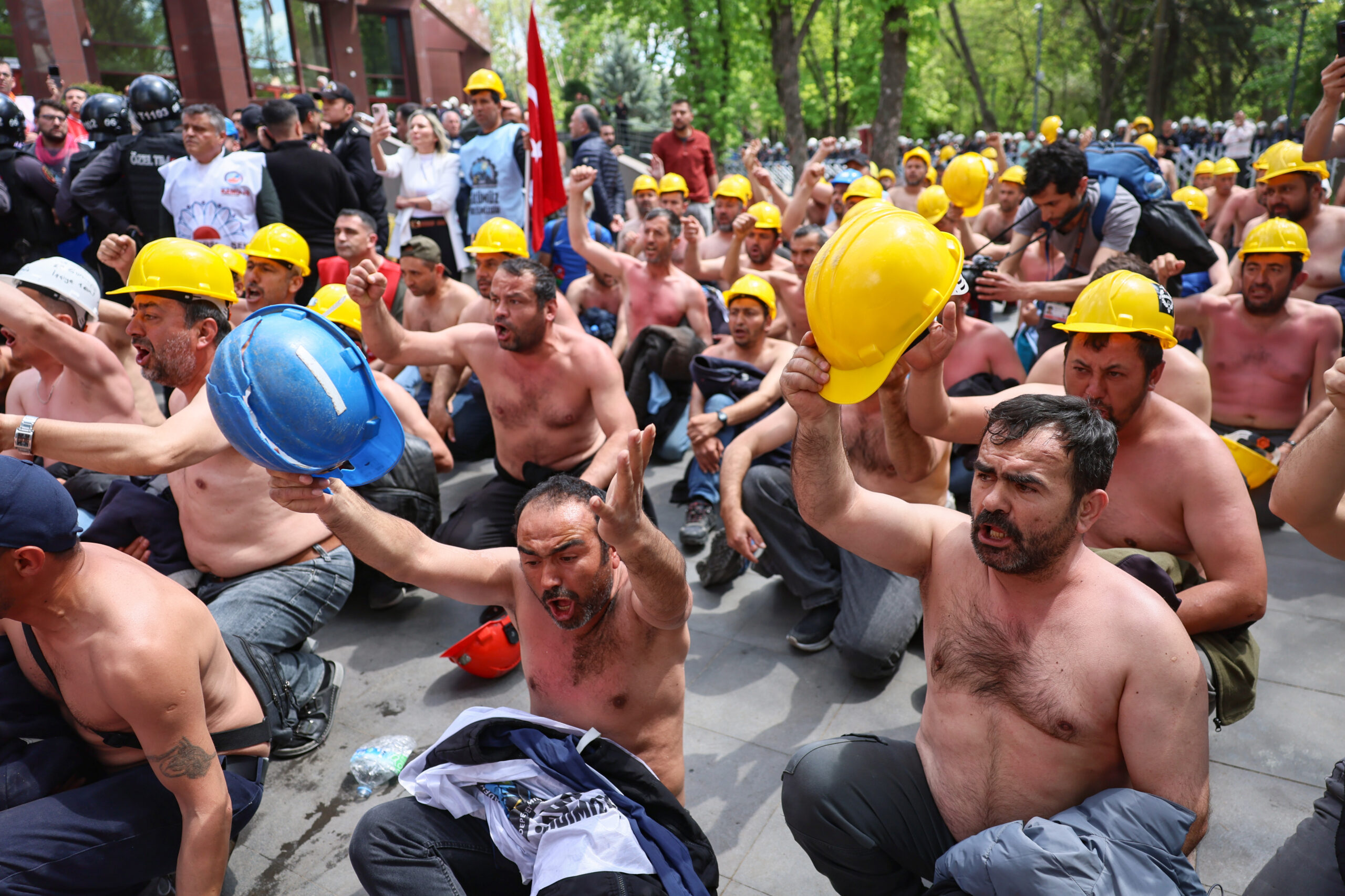 Bergarbeiter demonstrieren vor Energieministerium in Ankara