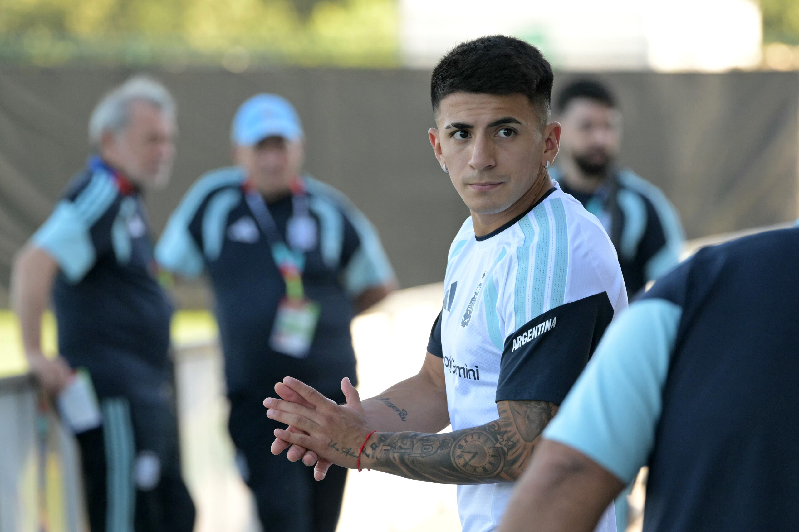 Pouco aproveitado no Atlético de Madrid, Almada é cotado para ser titular da Argentina