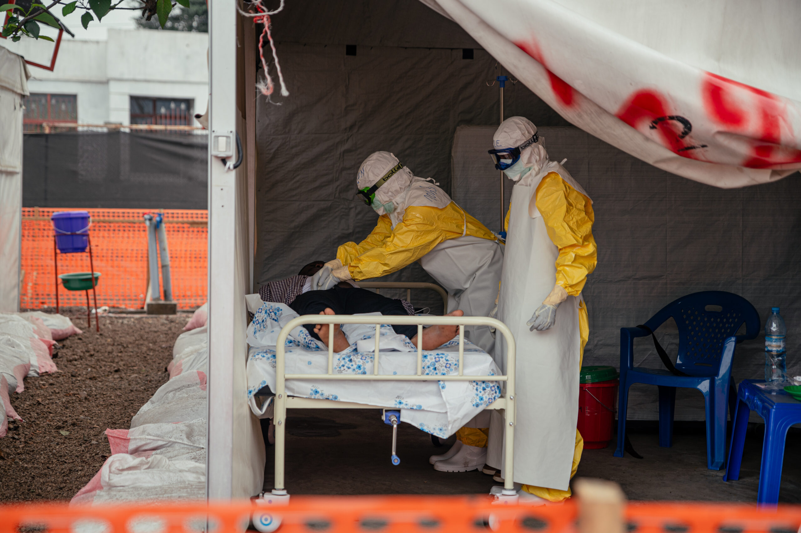Ebola: près de 500 cas confirmés en Afrique centrale, selon l’OMS