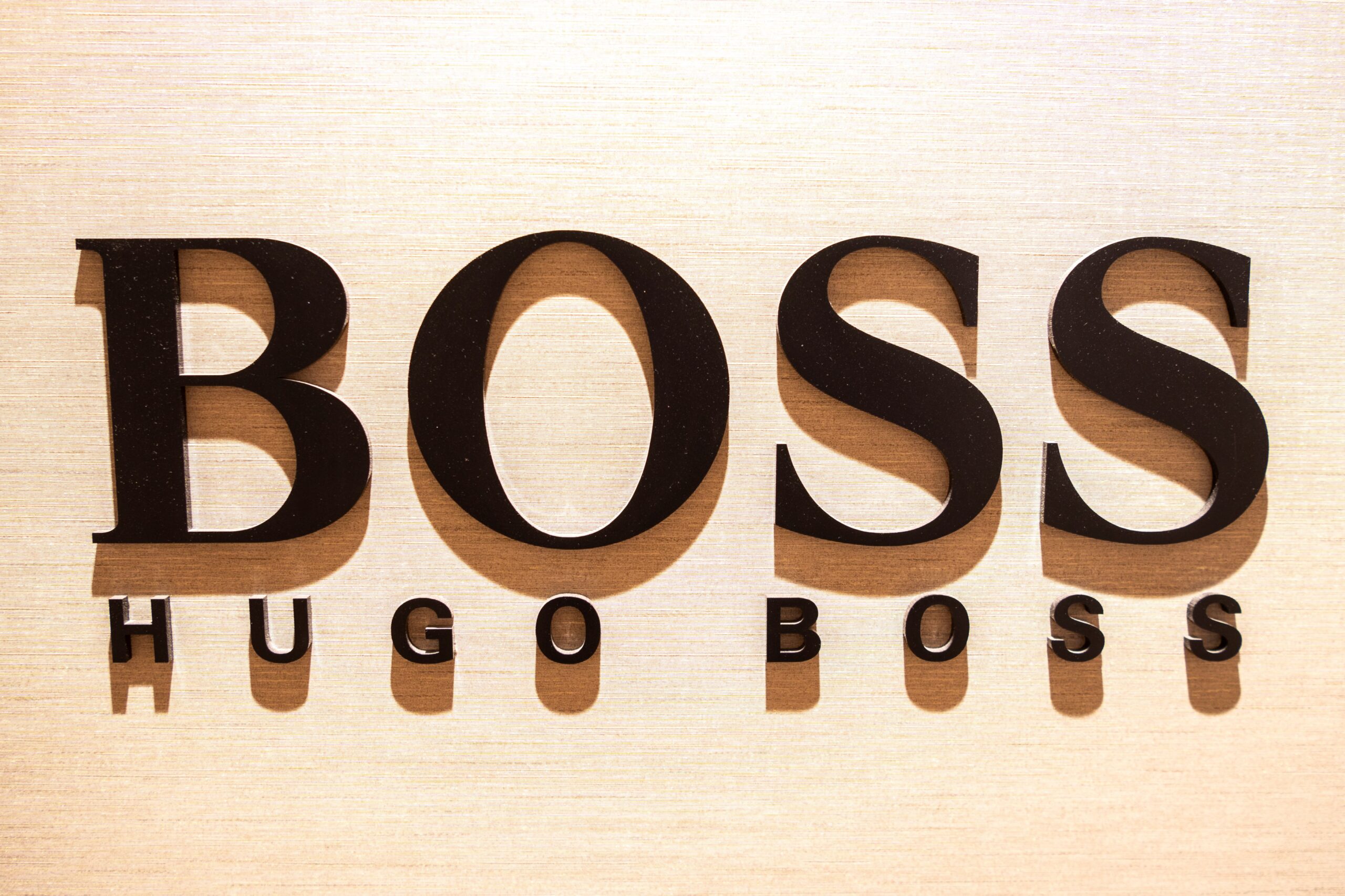 Britischer Konzern Frasers bietet zwei Milliarden Euro für Hugo Boss
