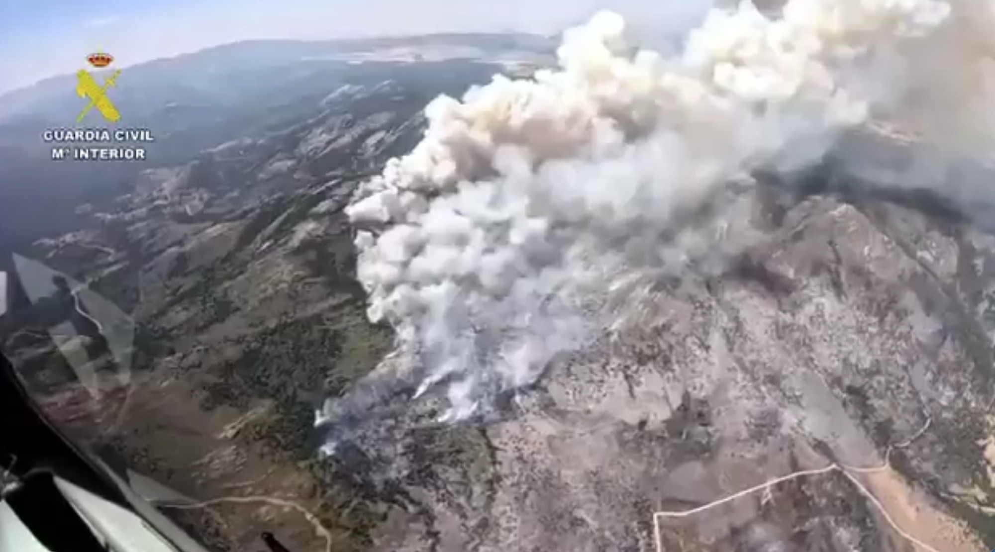 El incendio al norte de Madrid es “el más complejo” de la historia reciente de España