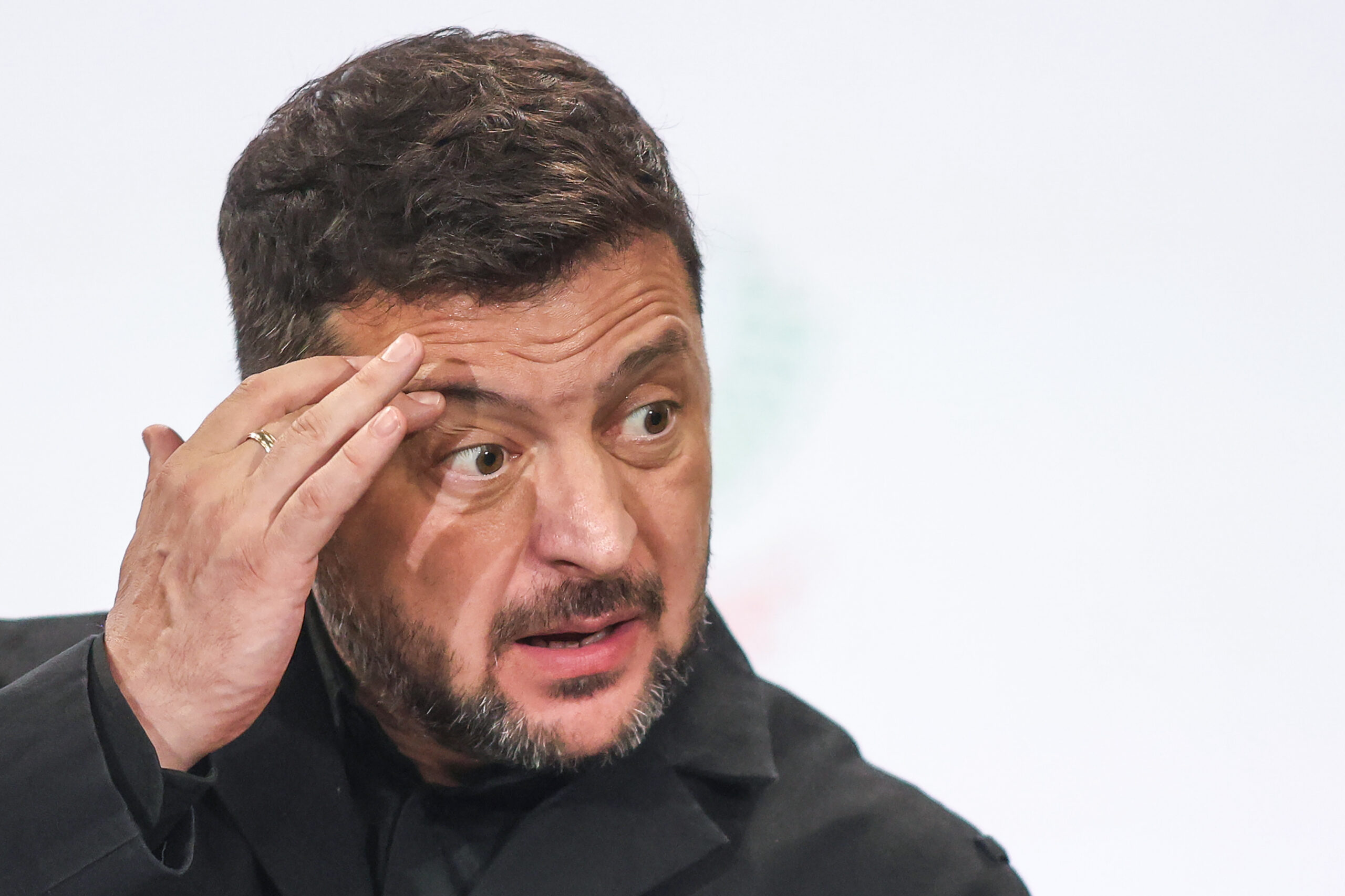 Ukraine: Kiev dément la chute d’une ville-clé dans l’Est