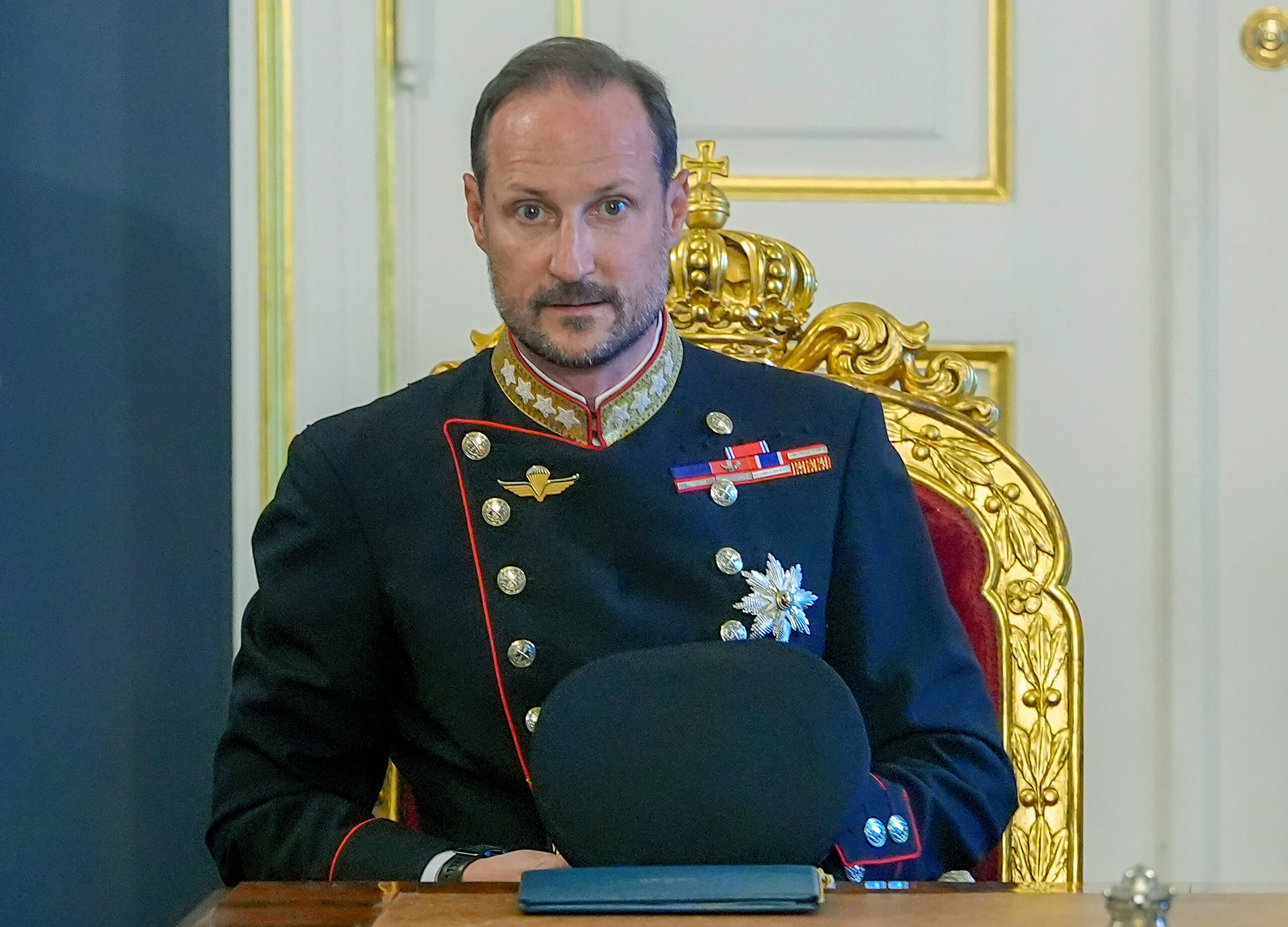 Norvège: Haakon, populaire héritier d’une monarchie fragilisée