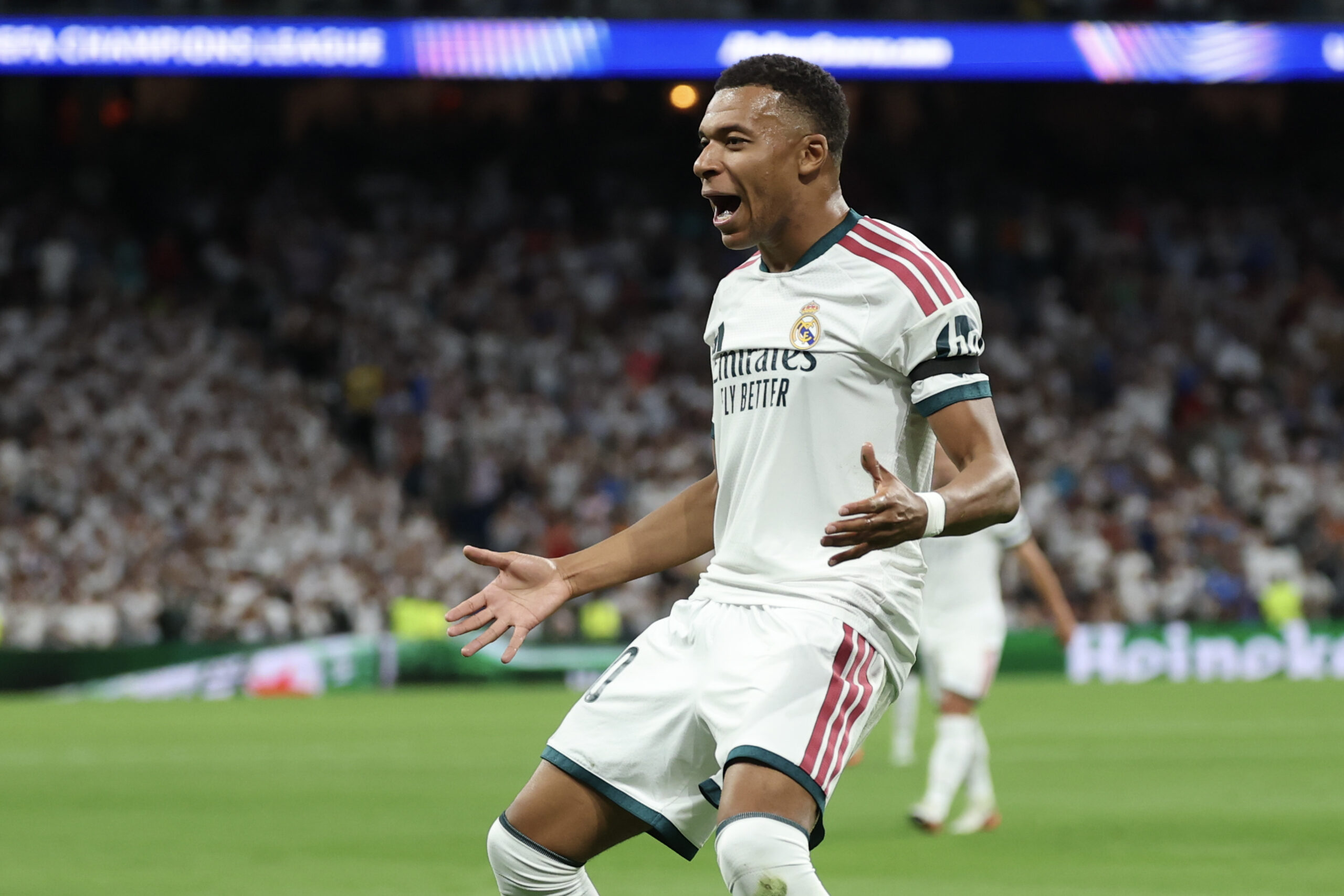 Real Madrid aproveita erros da Inter e estreia com vitória na Champions
