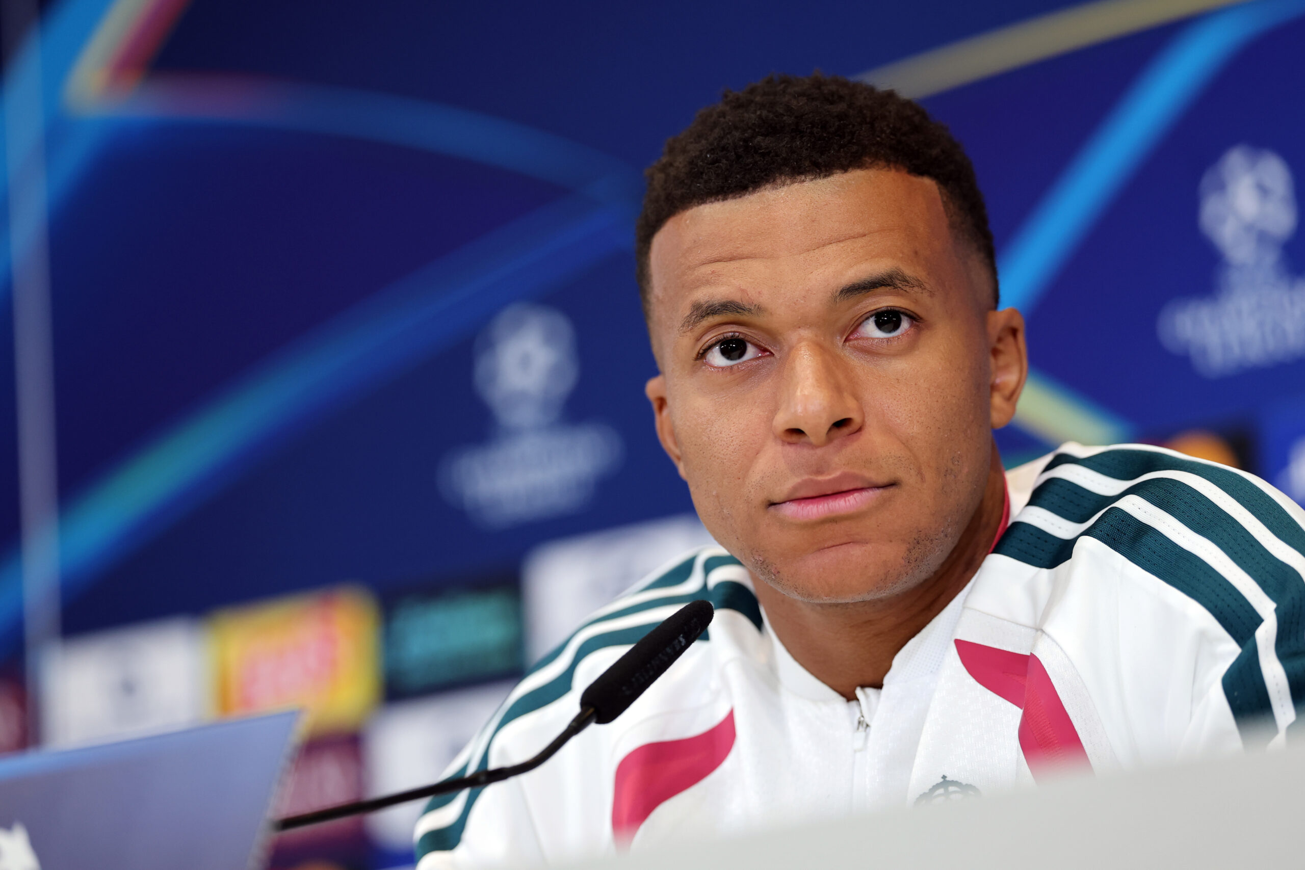 “Pode ser um bom ano para ganhar a Bola de Ouro”, diz Mbappé
