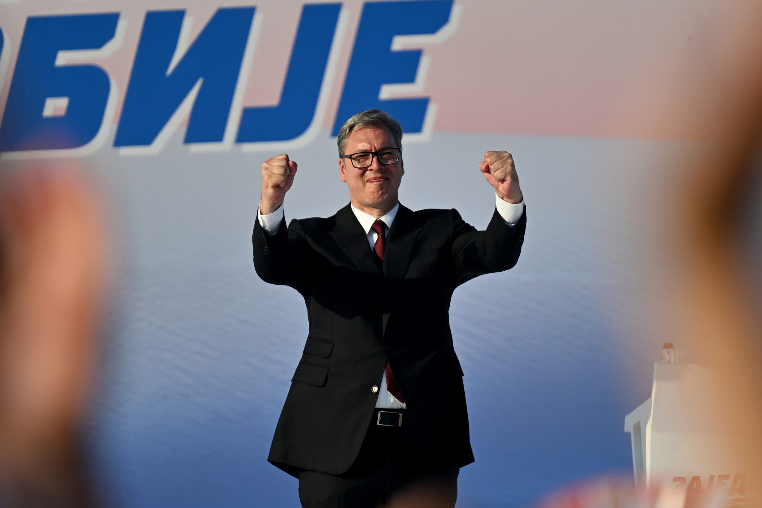 Serbien: Vucic kündigt Parlamentswahl für den 25. Oktober an