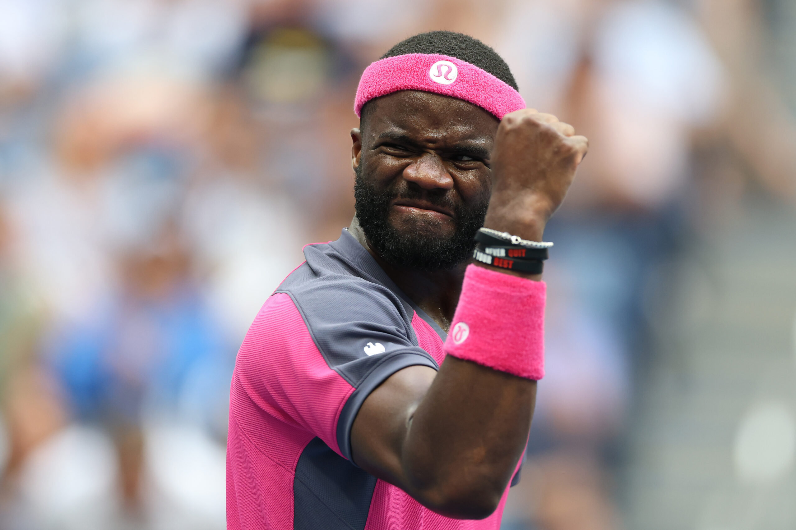Tiafoe vence Michelsen em virada épica e vai à semifinal do US Open