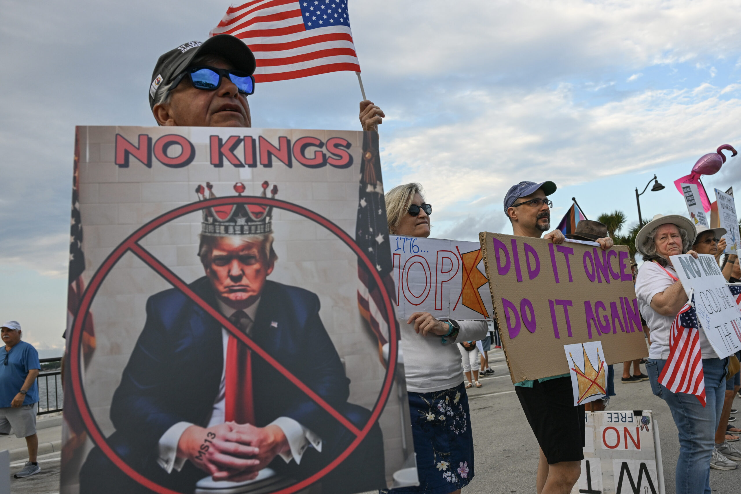‘No Kings’ movement seeks to boost early voting